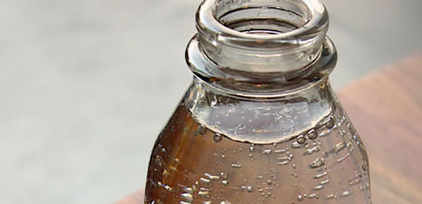 ¿Mamaderas de Vidrio o Mamaderas de Plástico?